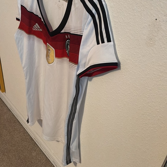 Adidas Climacool Men's Large Germany’s FIFA2014 v-neck white t-shirt/jersey - Picture 9 of 14